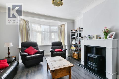 8 Chalgrove Avenue, Morden, SM4 5RB