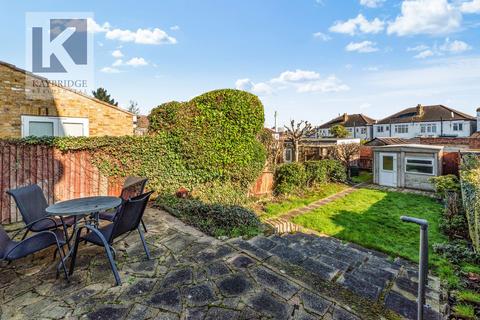 8 Chalgrove Avenue, Morden, SM4 5RB