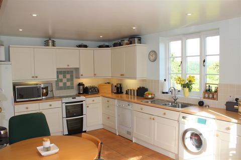 3 bedroom detached house to rent, Old Colwall Nr Malvern Worcestershire