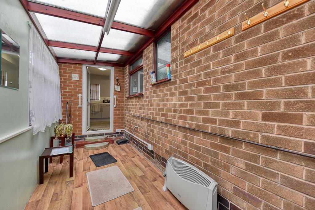 DSC 8001 hdr.jpg