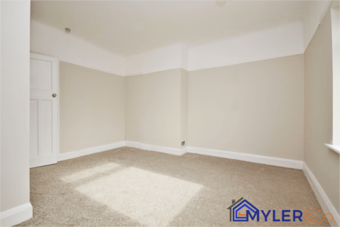 46 Mayfair Grove, Widnes, WA8 7HZ