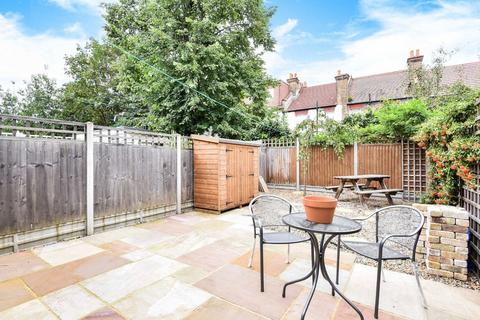 3 bedroom house to rent, Eastbourne Road, London SW17