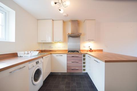 2 bedroom apartment to rent, Hatton Road, Bristol BS16