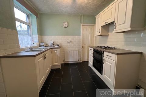 4 bedroom terraced house for sale, Charles Street, Porth - Porth