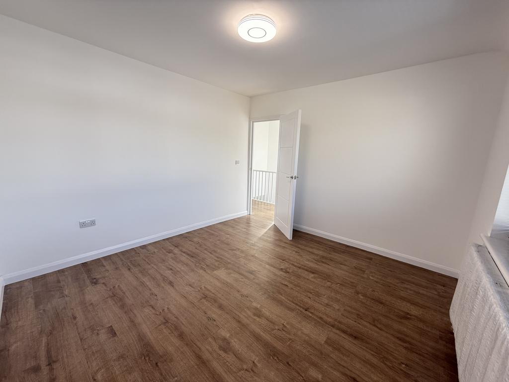 Rear double bedroom