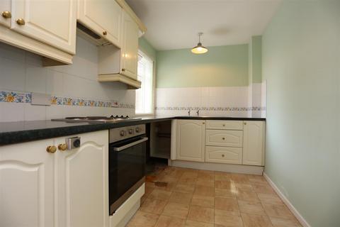 2 bedroom flat to rent, Aynsley Court, Wilbury Avenue, Hove