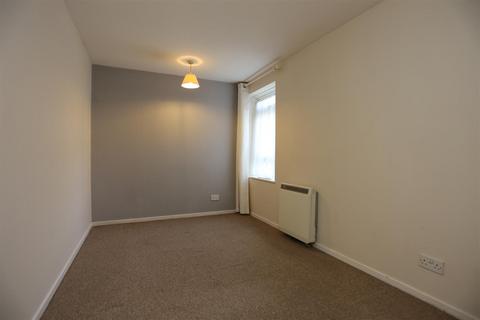 2 bedroom flat to rent, Aynsley Court, Wilbury Avenue, Hove