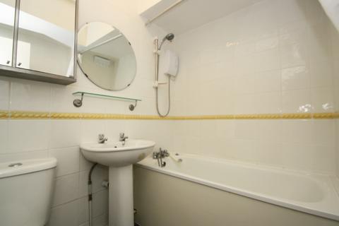 Studio to rent, Wren View, Hornsey Lane, Highgate, N6