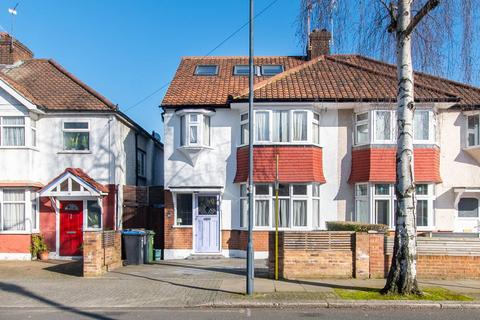 3 bedroom terraced house for sale, Sherrick Green Road, Willesden Green, London, NW10