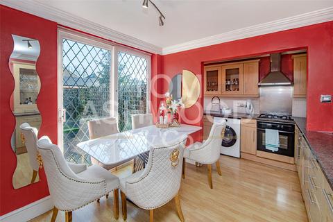 3 bedroom terraced house for sale, Southwold Drive, Leftley Estate, Barking, IG11