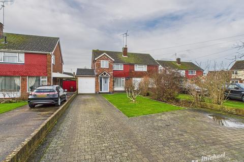 4 bedroom semi-detached house for sale, Wymering Road, Aylesbury, Buckinghamshire