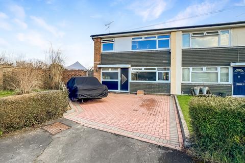 3 bedroom semi-detached house for sale, Queens Gardens, Panfield, Braintree, CM7