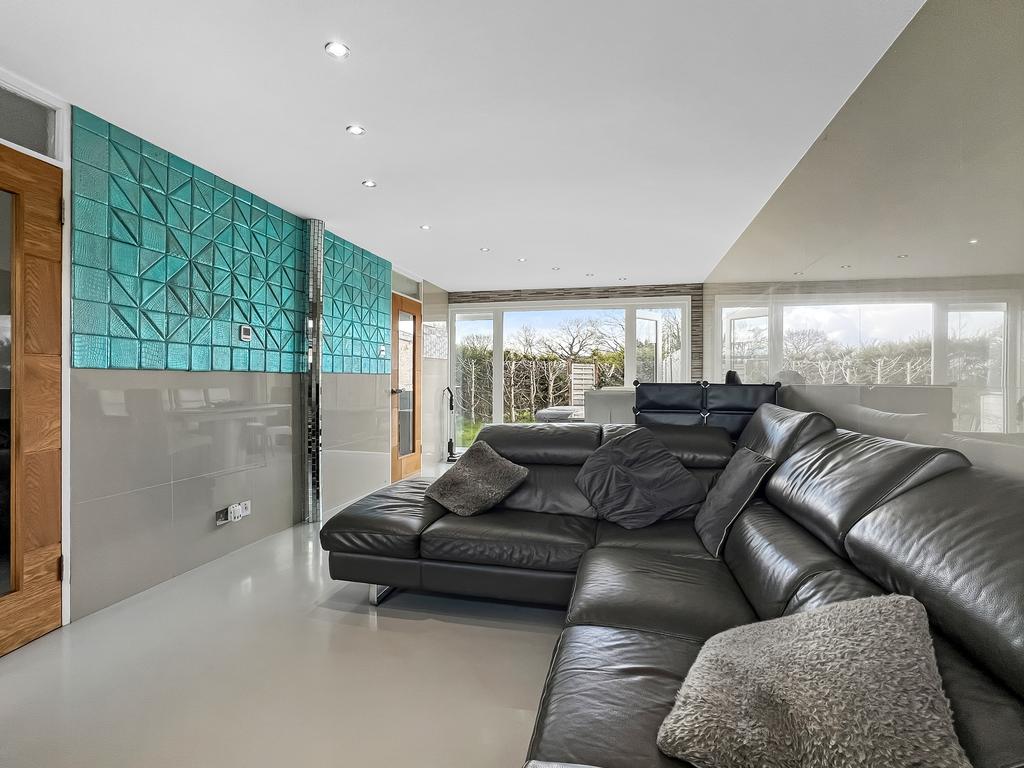Living Room/Diner