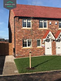 3 bedroom semi-detached house to rent, Old Spot Way, Winsford