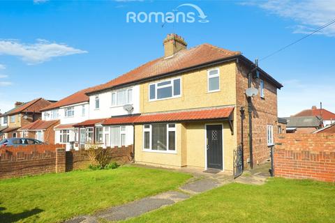 3 bedroom house to rent, Hampshire Avenue, Slough, SL1