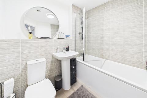 148 Fullbrook Avenue, Spencers Wood, Reading, RG7 1FJ