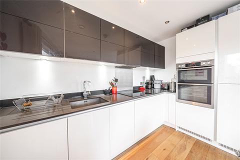 1 bedroom apartment for sale, East Street, London