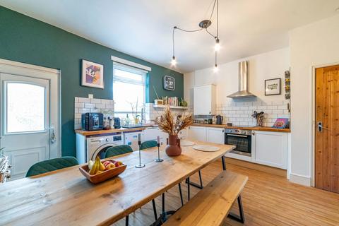 15 Cornwall Avenue, Manchester, M19 2UN