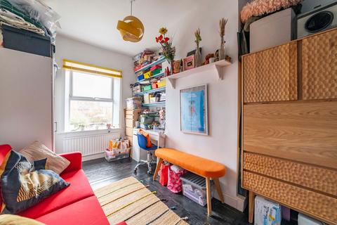 15 Cornwall Avenue, Manchester, M19 2UN