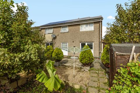 27 Park Barn Drive, Guildford, GU2 8EP