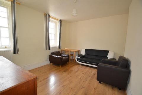 2 bedroom flat to rent, Page Street, London, SW1P 4ER