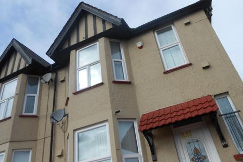 3 bedroom semi-detached house to rent, Cardiff CF24