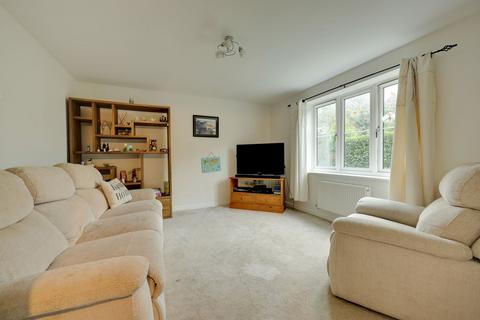 3 bedroom semi-detached house for sale, Icarus Avenue, Burgess Hill, RH15