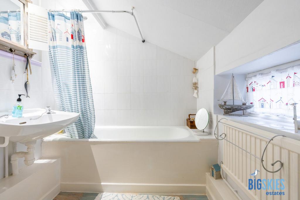 First Floor Bathroom