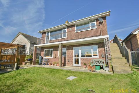 3 bedroom detached house for sale, Pebsham Lane, Bexhill-on-Sea, TN40