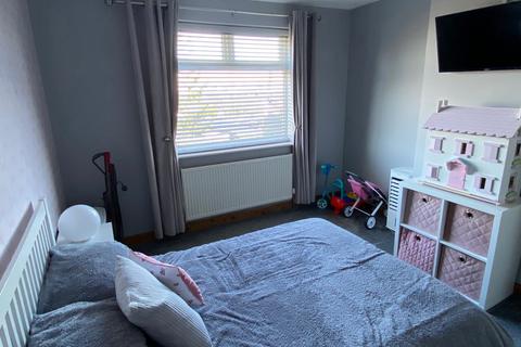 4 Briar Hill Road, Northampton, NN4 8LJ