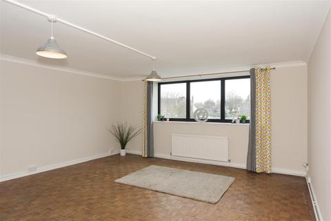 2 bedroom apartment to rent, Trehaven Parade, Hornbeam Road, Reigate