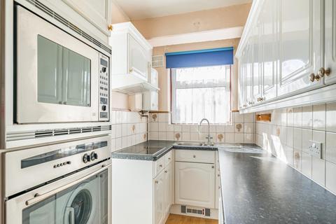 3 bedroom end of terrace house for sale, South Park Crescent, London, SE6 1JP