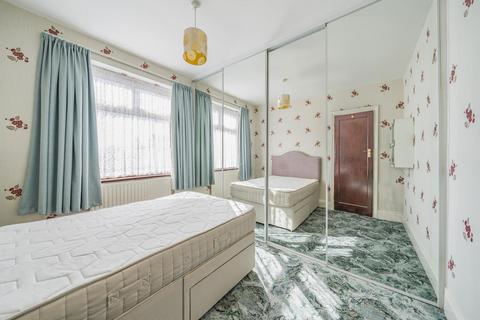 92 South Park Crescent, London, SE6 1JP