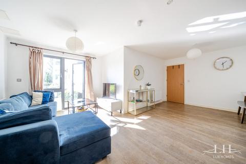 2 bedroom apartment for sale, Adlington House, Brentwood