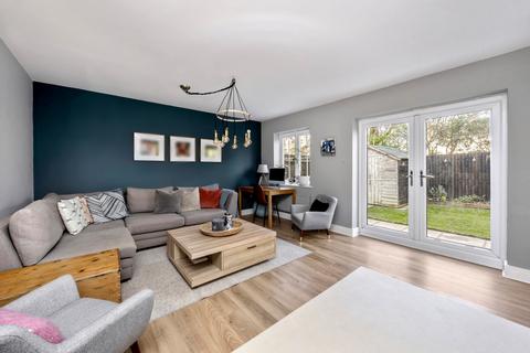 12 Edwards Close, Broadbridge Heath, Horsham, RH12 3PL