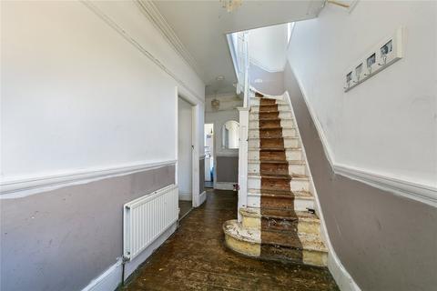 4 bedroom semi-detached house for sale, Deanhill Road, East Sheen, SW14