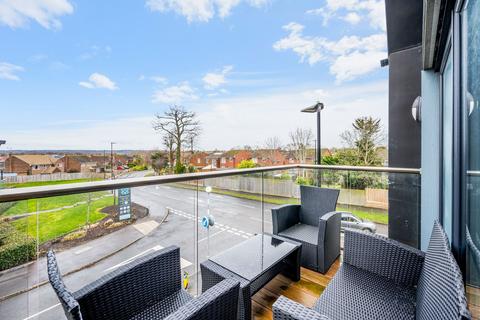 2 bedroom apartment for sale, Craftmans Crescent, Priory Court, RH15