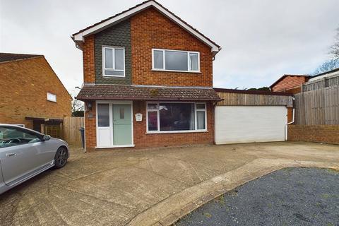 3 bedroom detached house for sale, Orchard Way, Leigh, Worcester