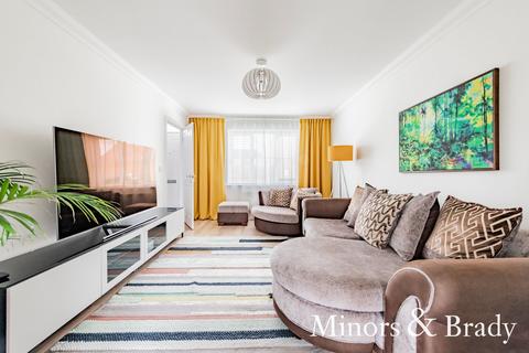 21 Bowes Close, Watton, Thetford, IP25 6UR