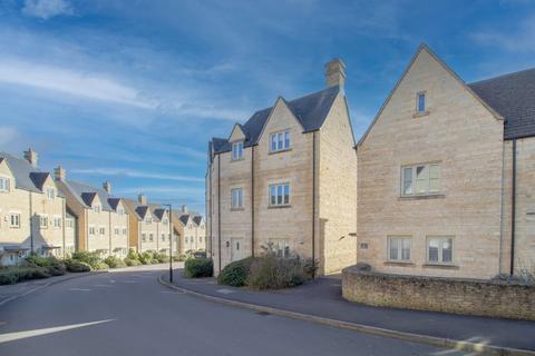 2 bedroom apartment to rent, Cross Close, Cirencester, Gloucestershire, GL7