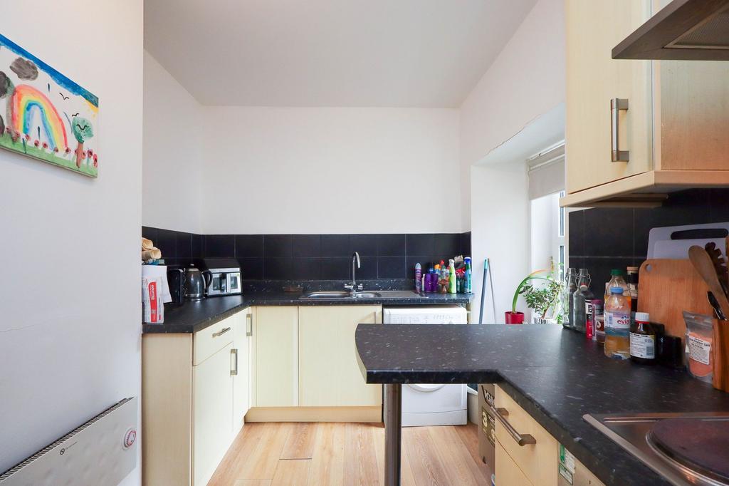 Breakfasting Kitchen