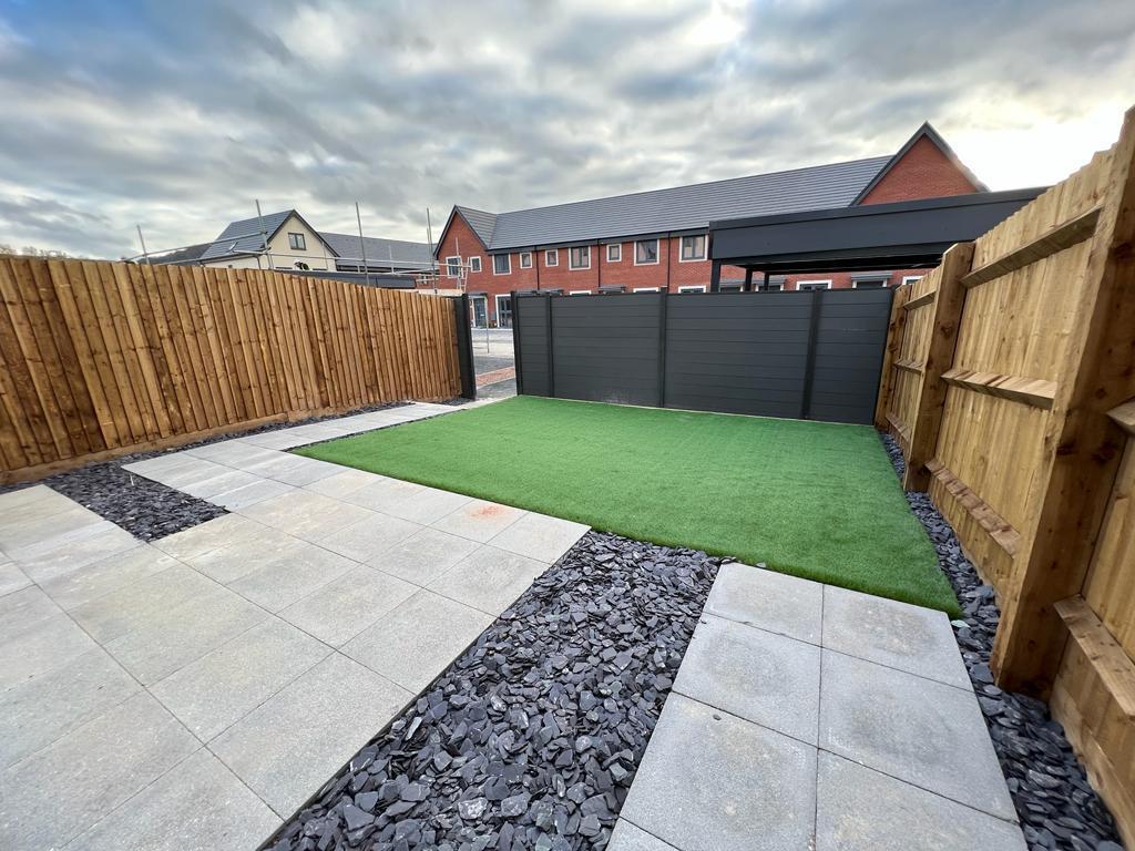 Andover 4 bed  (17).jpg