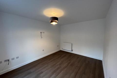 4 bedroom end of terrace house to rent, Trinity Gardens, Brockworth GL3