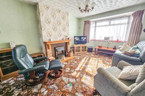 3 bedroom semi-detached house for sale, Epping Close, Romford, RM7