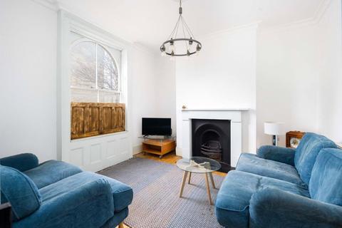 4 bedroom terraced house for sale, Arnold Road, Bow, London, E3