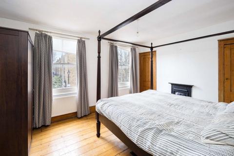 4 bedroom terraced house for sale, Arnold Road, Bow, London, E3