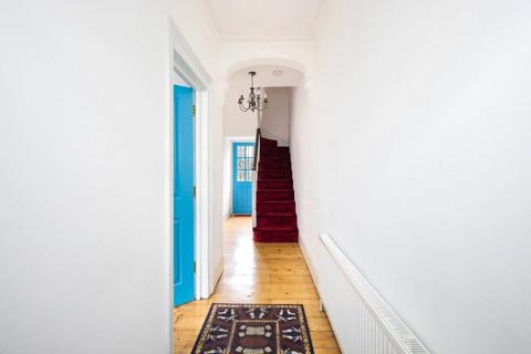 47 Arnold Road, London, E3 4NU