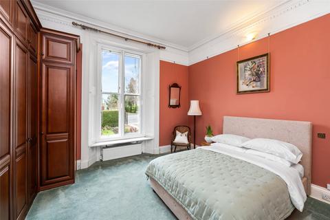 11a Lauder Road, Edinburgh, EH9 2EN