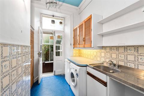 11a Lauder Road, Edinburgh, EH9 2EN