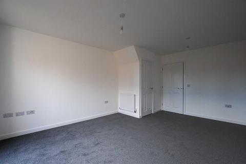 2 bedroom end of terrace house to rent, Lamport Way, Wellingborough